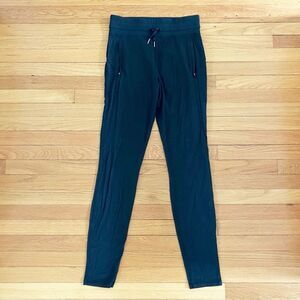 Lululemon Black Solid Workout Yoga Gym Sporty Athleisure Lightweight Pants 4